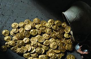 Name:  Greek gold coins hoard.jpg
Views: 14914
Size:  18.8 KB